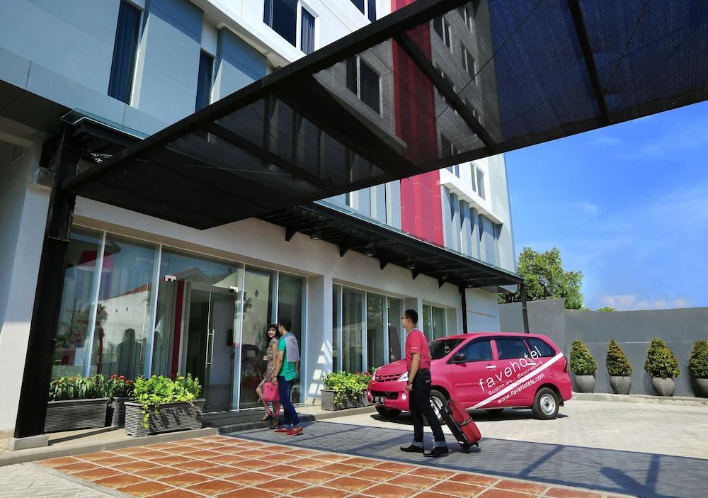 Favehotel Sudirman Bojonegoro Exterior photo